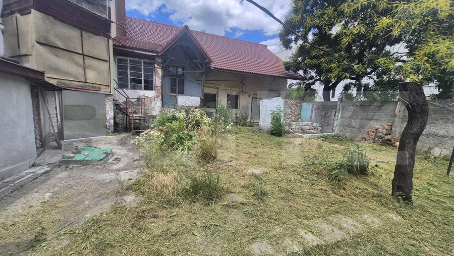 Apartament cu 5 incaperi, 120 mp, zona Ultracentral