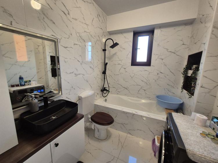 Penthouse 104,97 mp + 192,81 mp terase - piata Sudului