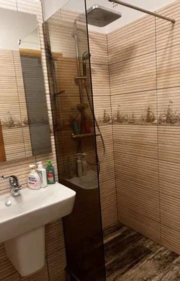 Garsoniera, decomandata, 36 mp, aer conditionat, metrou aproape, Lujerului