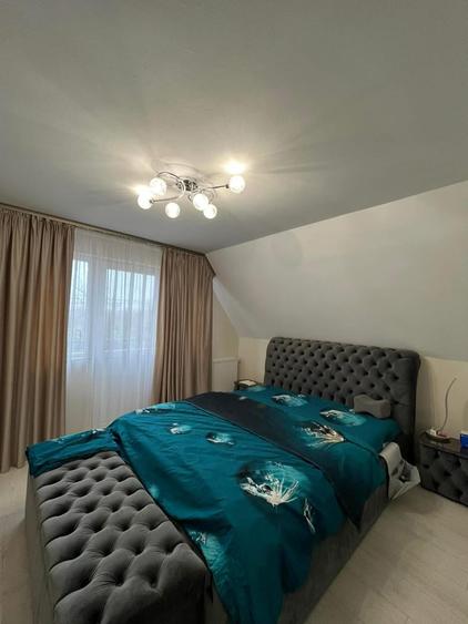 Casă cu 7 camere, D+P+E, garaj, Episcopia Bihor, Oradea.