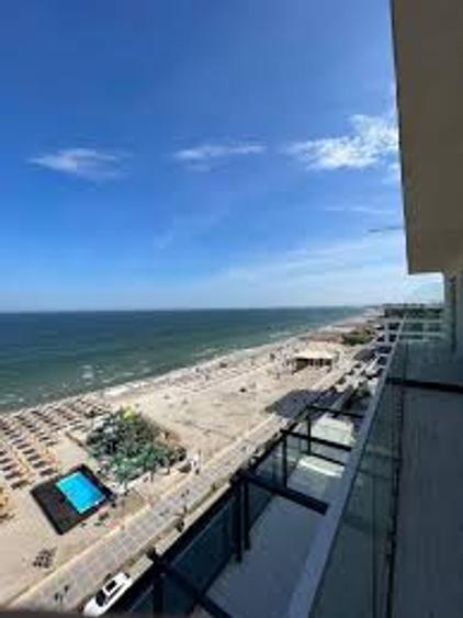2 camere, complex Signature, vedere frontala la mare