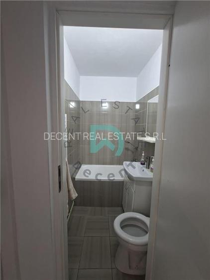 Apartament 2 camere Florilor, comision 0, etaj intermediar, loc de parcare - 10