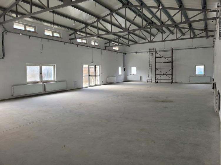 Spatiu comercial P+E in Catamarasti Deal
