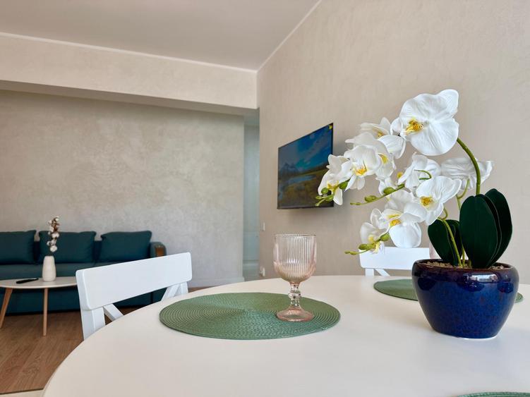 Apartament modern de inchiriat, 2 camere, parcare subterana, Copou, Royal Town