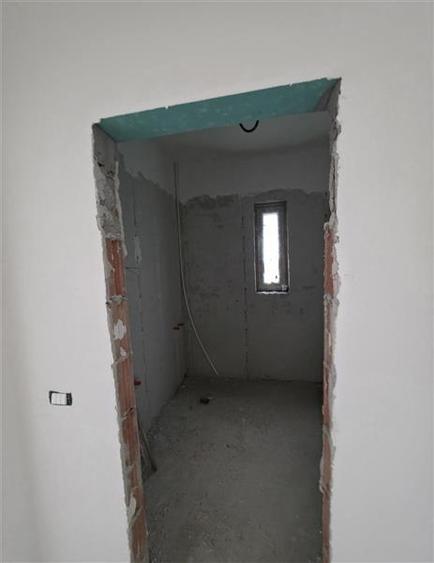 Casa individuala - Tunari - P + M - 5 camere - 2 bai - 165mp - 350mp teren