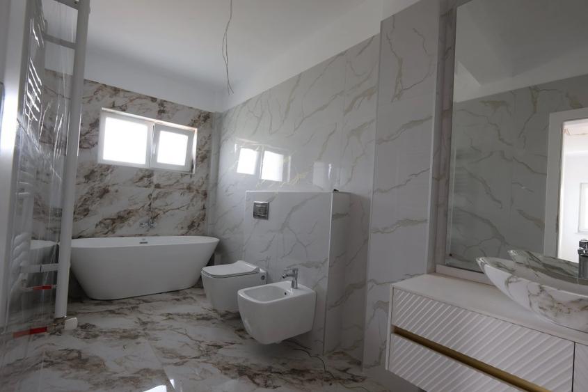 Casa 4 camere, teren intre 350-543 mp la strada asfaltata din Popas Pacurari