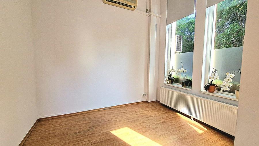 De inchiriat spatiu comercial central
