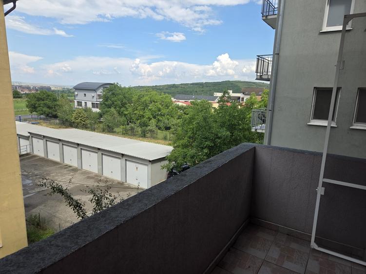 Apartament bloc nou, mobiat, cu parcare