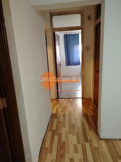 Apartament cu 4 camere in zona Gorjului - 3