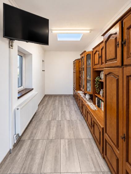 Casă renovată integral în Tomis 2 | Teren 90 mp | Parcare proprie