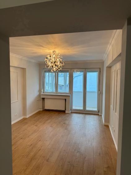 Apartament 3 camere de vânzare, Cișmigiu, renovat complet, centrală proprie