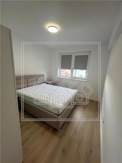 Apartament de inchiriat in Selimbar, 2 dormitoare, 2 bai, ansamblu nou