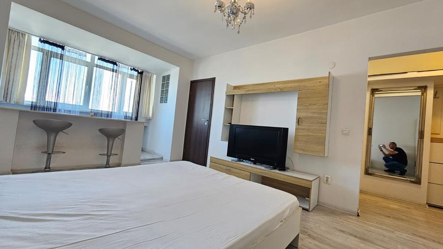 Garsoniera zona Garii mobilata-utilata modern,330 Euro