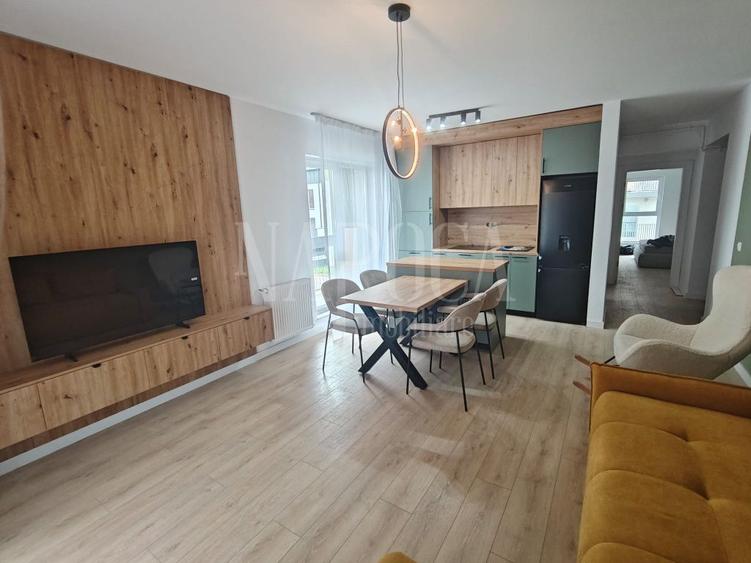 Apartament 3 camere de vanzare in Floresti