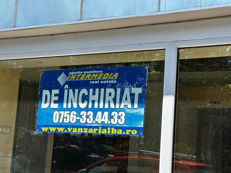 INCHIRIERE Spațiu comercial 173 mp. Vitrina Mare la Bulevard CETATE Alba Iulia