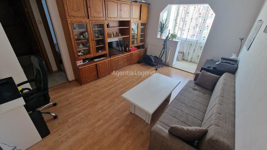 Apartament 3 camere Tractorul - 6