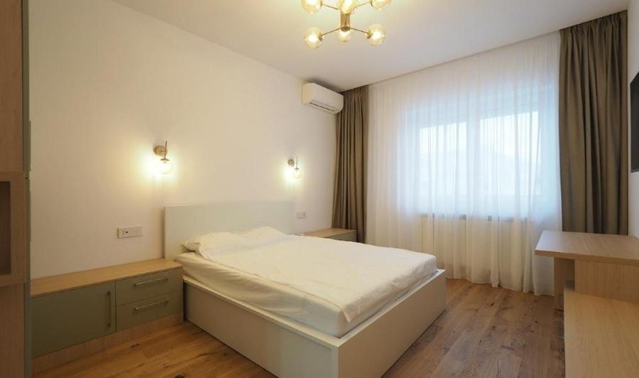 Apartament 4 camere Herastrau