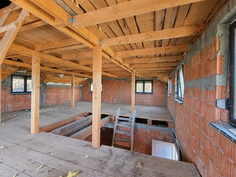 Casă P+M intabulată, utilitati 911 mp teren, Vulcan – Zona Lacuri , 0% comision