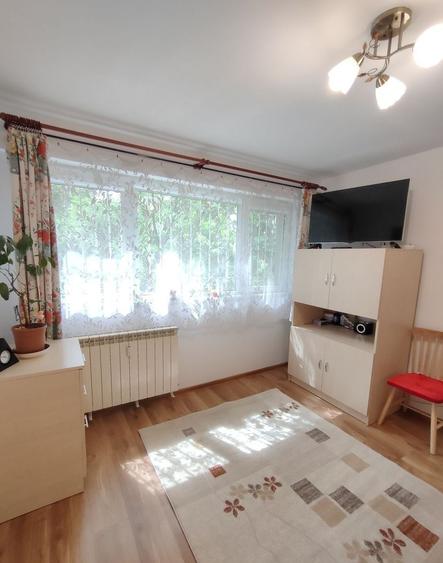 Apartament 2 camere bloc tip P reabilitat Mall Plaza, Drumul Taberei