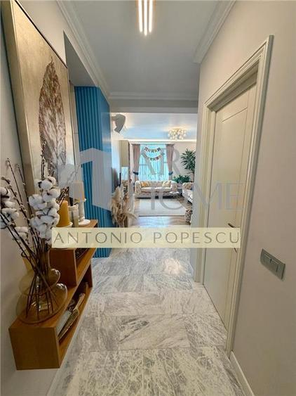 Casa 5 camere, ansamblu rezidential cu piscina, in Paulesti Prahova.