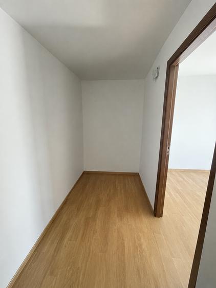 Apartament 4 camere, centrala termica, Bragadiru central, aproape de Primarie