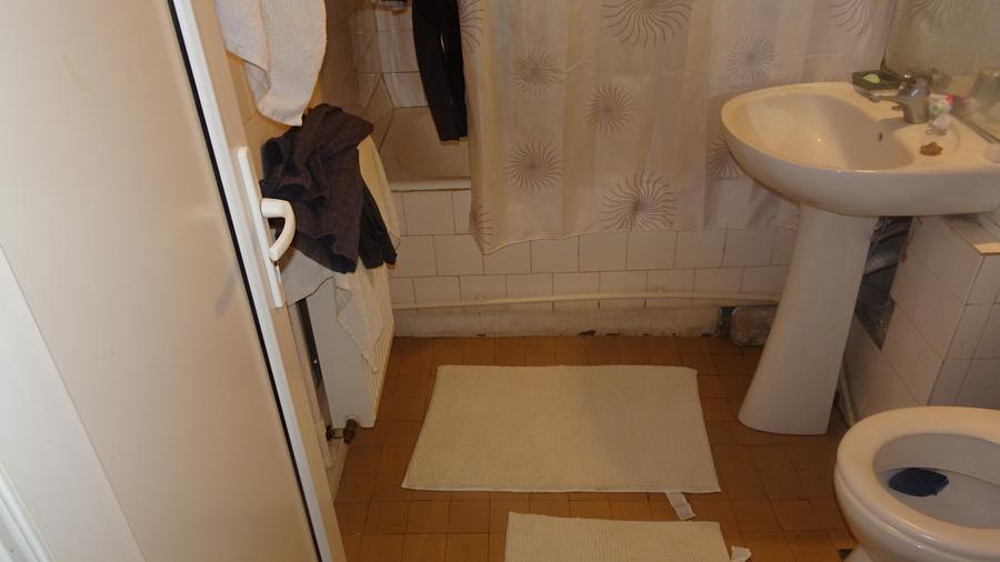 Vand apartament de 2 camere decomandat in Deva, zona I. Creanga + boxa intabulat