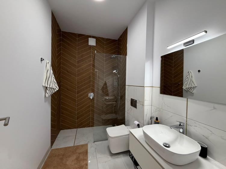 Inchiriere - townhouse - vila 6 camere - Avalon Estate - Pipera
