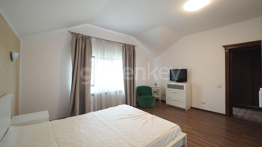 Vilă ideala pentru familii cu 6 camere si piscina