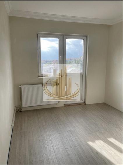 Apartament 2 camere cu balcon și centrală inclusă în preț
