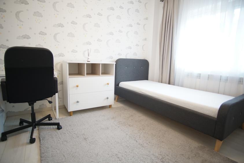Timpuri Noi Nerva Traian 3 Camere Lux Loc Parcare Contract ANAF Renovat recent
