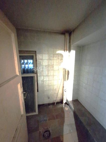 Spațiu comercial stradal – 108 mp | Vitrină 14 m | Colț | National Arena - 14