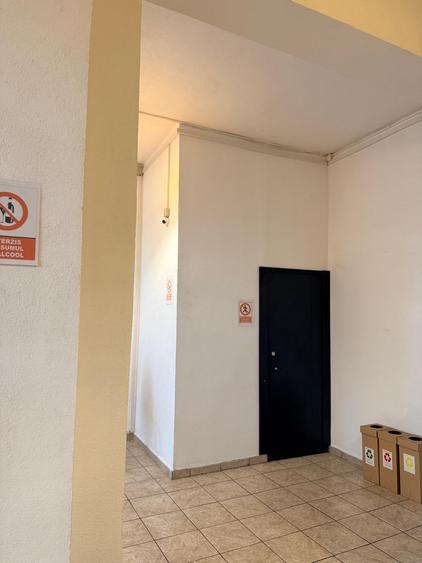 Spatiu comercial in Poiana Campina--40mp--480e