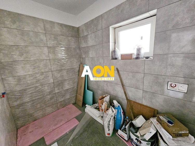 1/2 Duplex finisat 90%, 4 camere, 317 mp teren, zona Centru