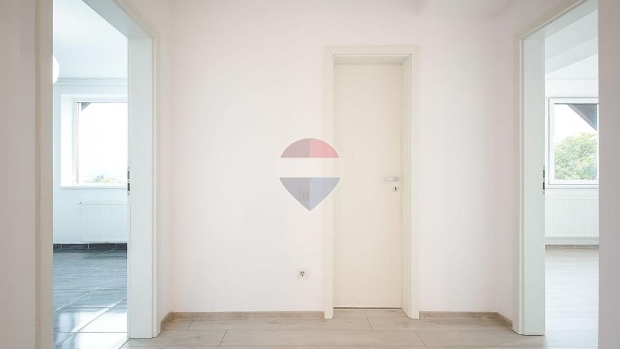 Apartament 4 camere pe două niveluri, 118 mp utili, Cartierul Toamnei