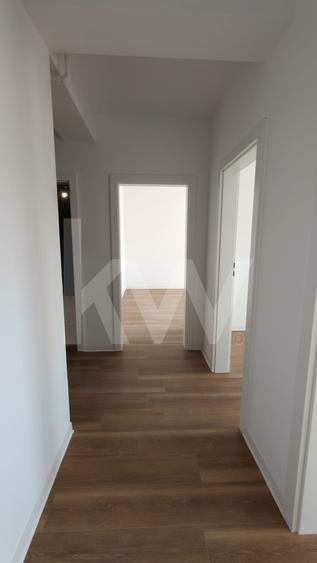 Apartament doua camere, bucatarie separata, decomandat