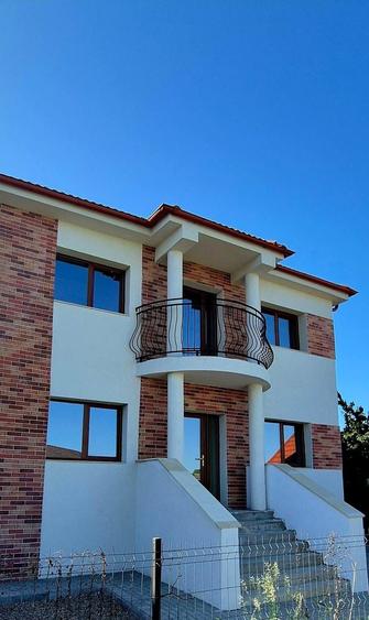 Casa individuala, teren 700 mp, semifinisata, Dezmir zona str Closca