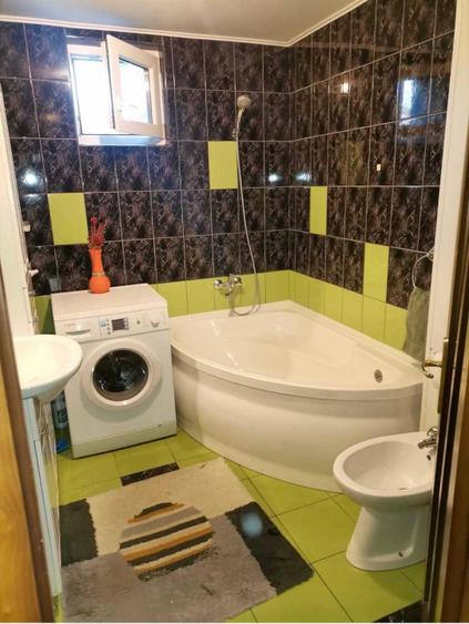 Apartament 4 camere de vânzare – 105 mp utili – Zona Centrală, Bistrița