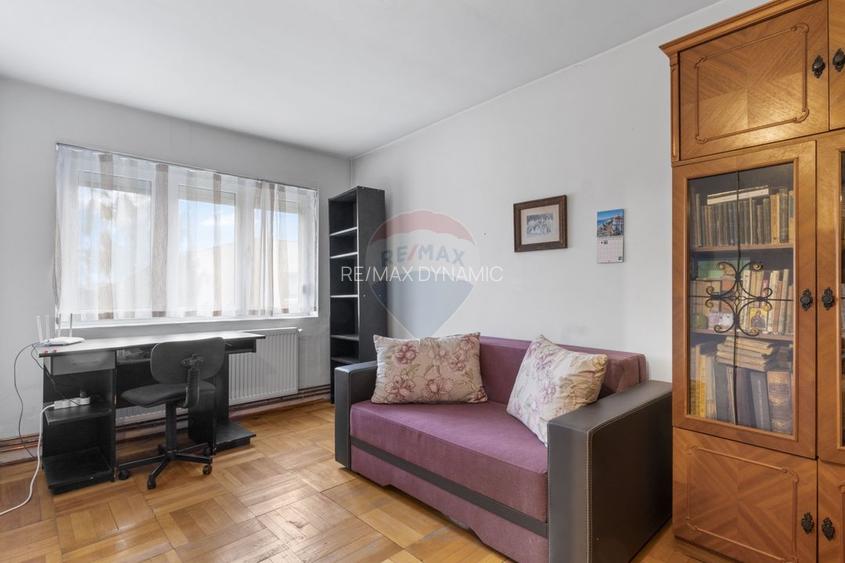 Apartament cu 3 camere de vânzare în zona Aurel Vlaicu - 1