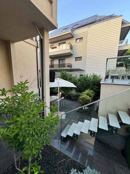Apartament în vilă | 4 dormitoare | Curte cu grădină japoneză | Garaj, Mă