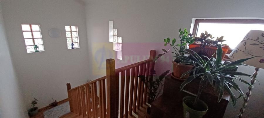 Săbăreni, casă 2011, P+M 4 camere + dependințe, curte 500 mp