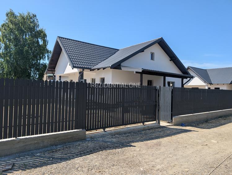 Vând casa la cheie în Hemeius - Parc Dendrologic - 2