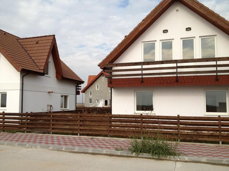 Loturi de teren pentru constructii de case in Paradise Valey