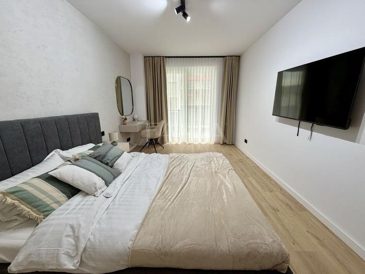 Apartament modern, finisat premium, balcon mare, mobilat complet.