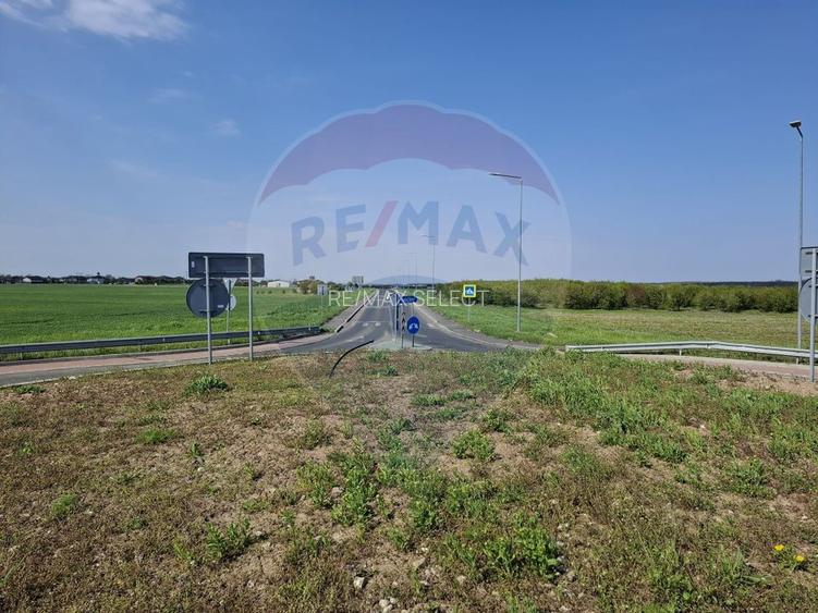 Vanzare teren intravilan parcelat, in Branesti langa - Autostrada A2 - 8