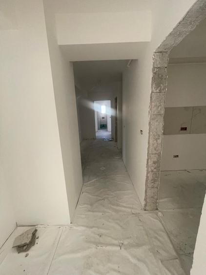 Apartament 3 camere, 2 bai, 90.31 mp, zona George Enescu