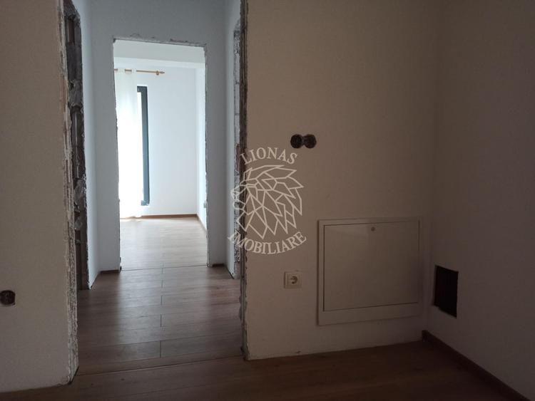 Apartament Nou 3 camere 71 mp+2 balcoane-parcare-Zona L. Blaga
