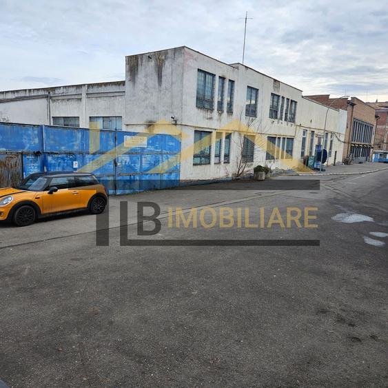 Spatiu de inchiriat, 900mp, Zonă Semi-Centrala, sală de sport/depozit/hală