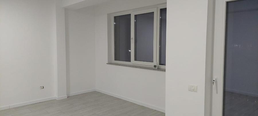 Cladire P+2 (duplex), sediu pentru activitate comerciala