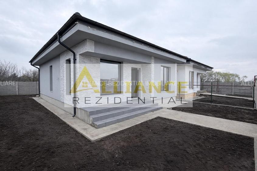 Casa Individuala - 3 camere - 1 baie - 250mp teren