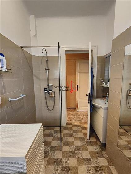 Casa spatioasa cu gradina mare zona Expozitiei Agronomie